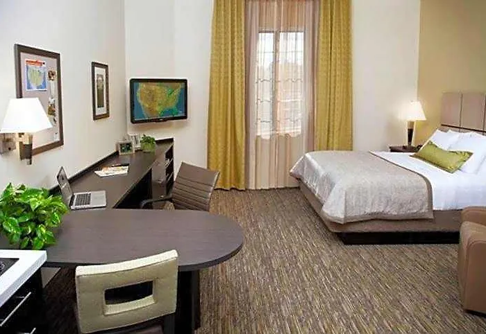 Candlewood By Ihg Hotel 3*